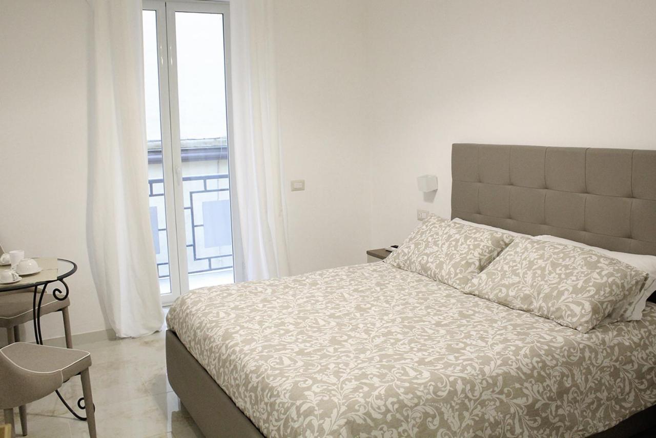 Antonietta De Pace Rooms By Napoli Milionaria B&B Exterior photo